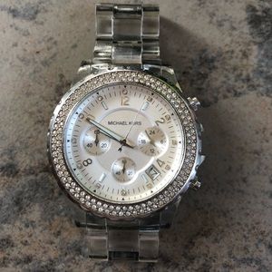 MK clear watch